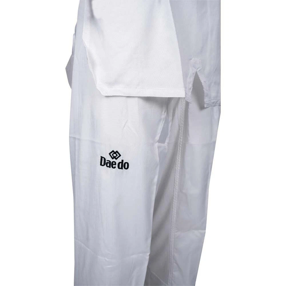 Daedo WT Approved Ultra Competition Dobok 3 Daedo WT Approved Ultra Competition Dobok - Image 3